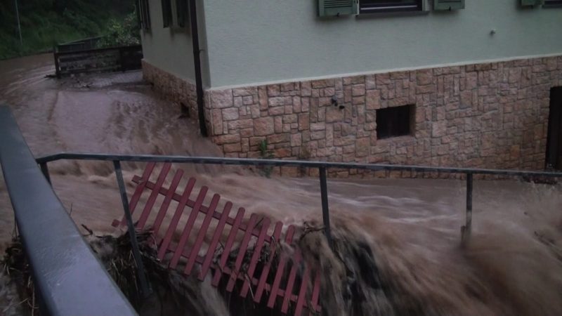 Heavy rain floods communities in Bad Kreuznach - SWR Aktuell

