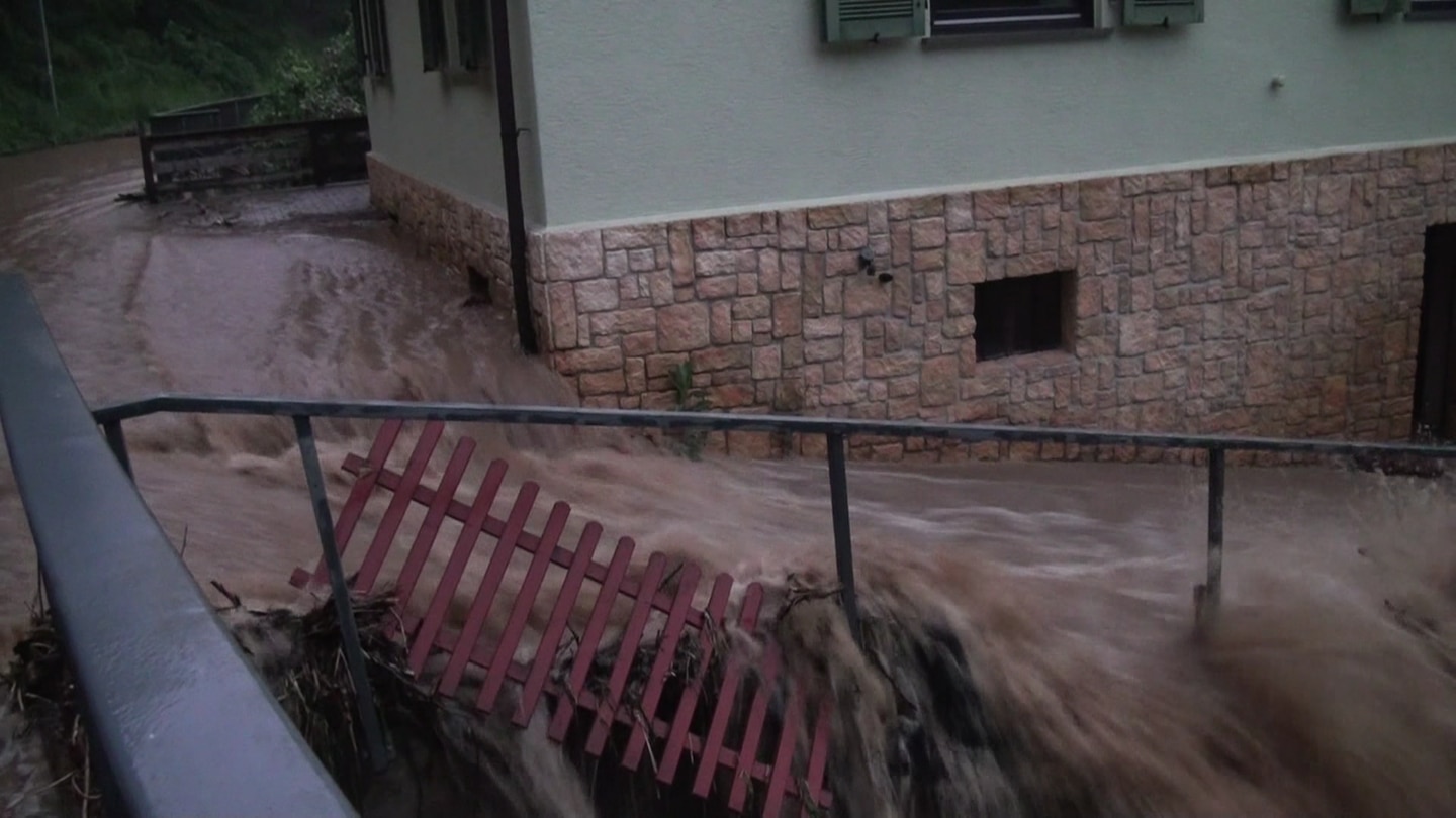 Heavy rain floods communities in Bad Kreuznach – SWR Aktuell