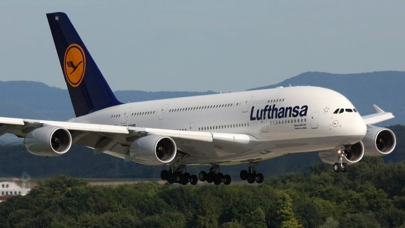 PREMIERE in Lufthansa: Company allows check-in based on digital certificate - news by sources

