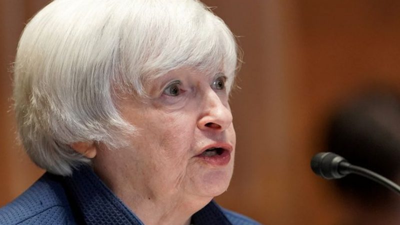Yellen says that without raising the debt limit, the US could risk default in August

