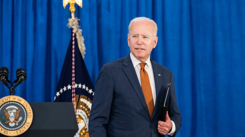   Biden is betting everything on Bif, the New Deal for Infrastructures.  With morning alarm

