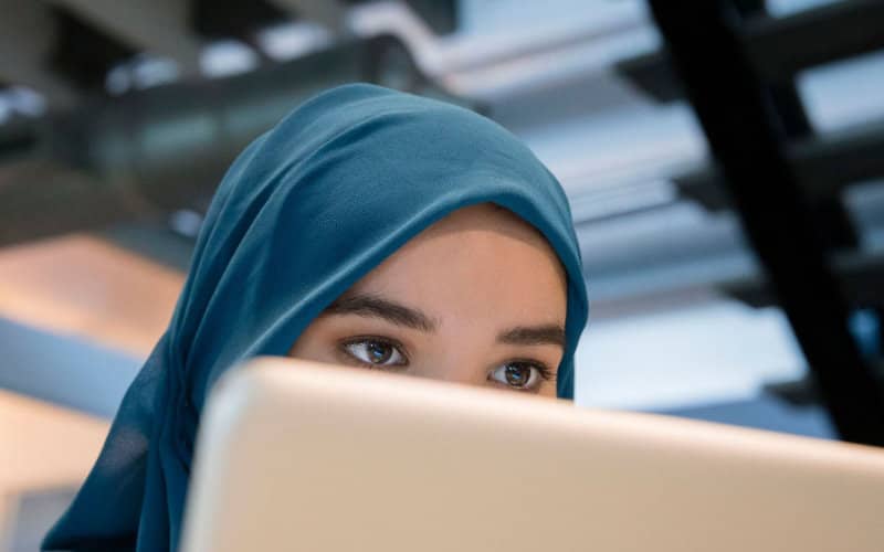 Hijab ban at work: European justice decides