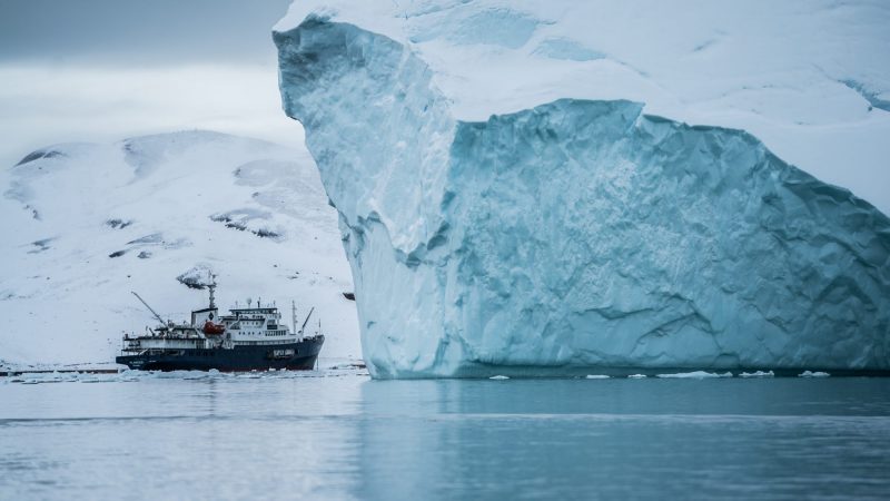 International agreement bans commercial fishing in the Arctic

