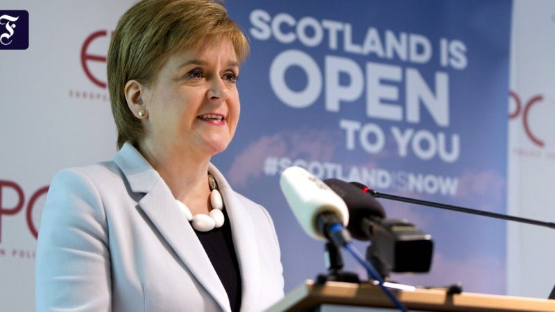 Scottish Prime Minister Nicola Sturgeon wants to return to the European Union

