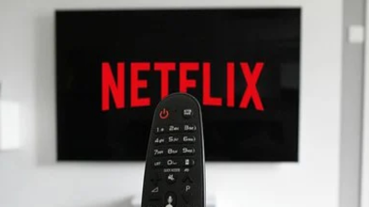 For only 4 euros…  Netflix offers subscribers novelty