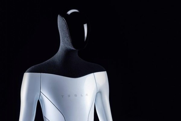 Musk announced: “Tesla” will open a humanoid robot