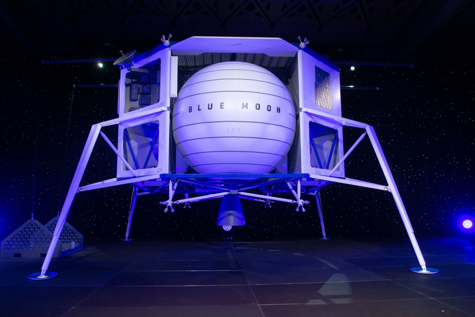 SpaceX Lander |  Blue Origin sues NASA in federal court