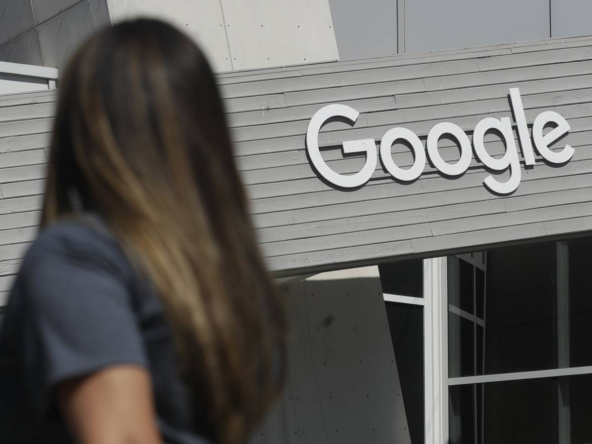 Google buys a house in the Big Apple