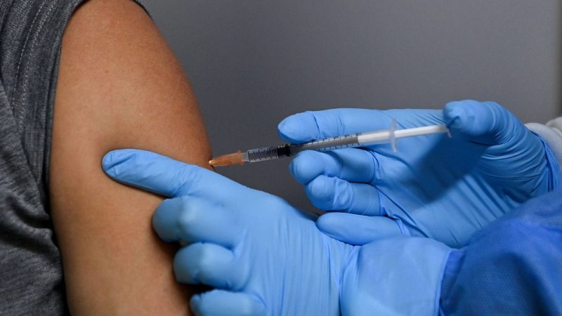Sydney lifts coronavirus lockdown for people vaccinated earlier

