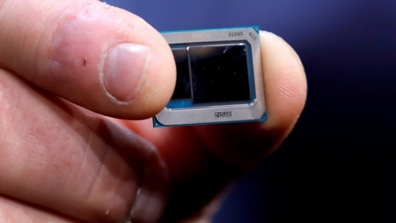 Intel rules out UK installation of new European chip factories

