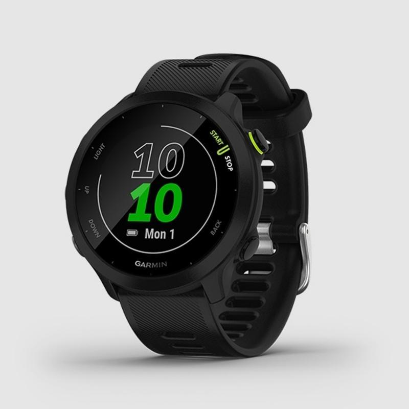 Garmin Forerunner 55 is the only smartwatch tested with a score of 5 (official website image)