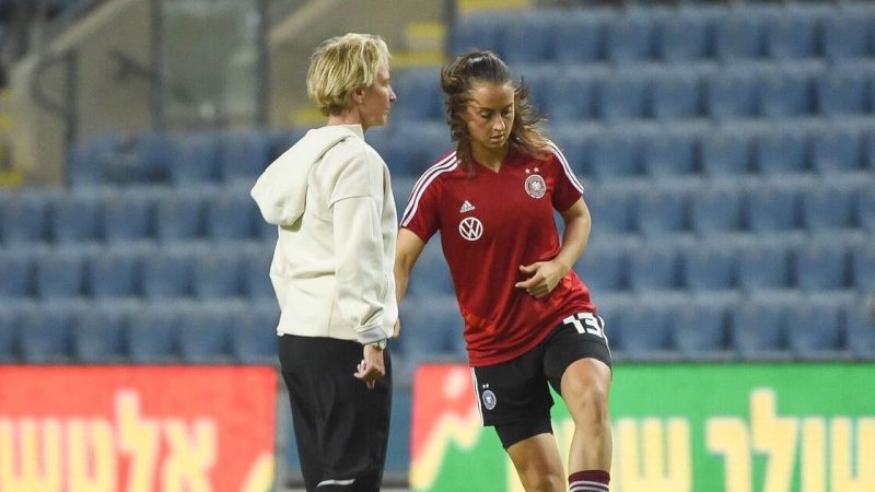 Vos-Tecklenburg advises clubs: "Involve women in the team" - sport around the world

