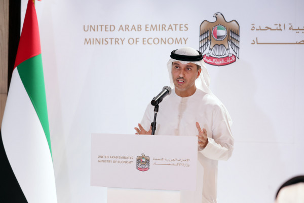 Emirates News Agency - The Ministry of Economy is studying a new industrial property and patent law

