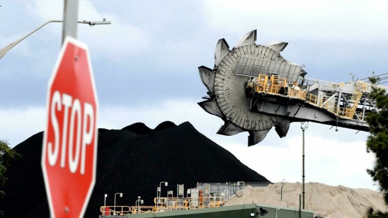 Australia shuts down its largest coal plant


