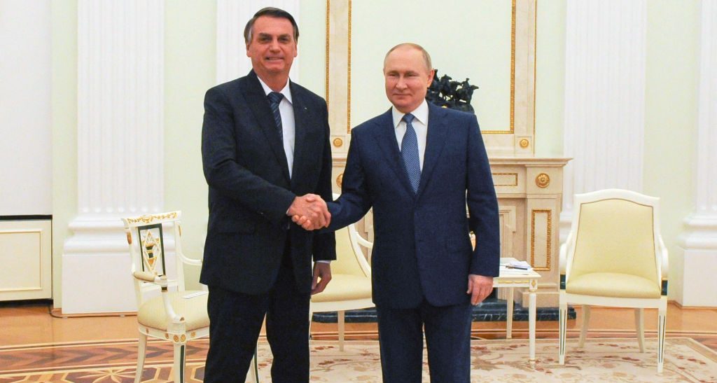 Bolsonaro and Putin meet at the Kremlin