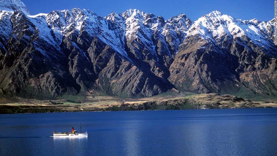 Queenstown, New Zealand’s stellar tourist attraction, struggles as visitors stay away from Covid