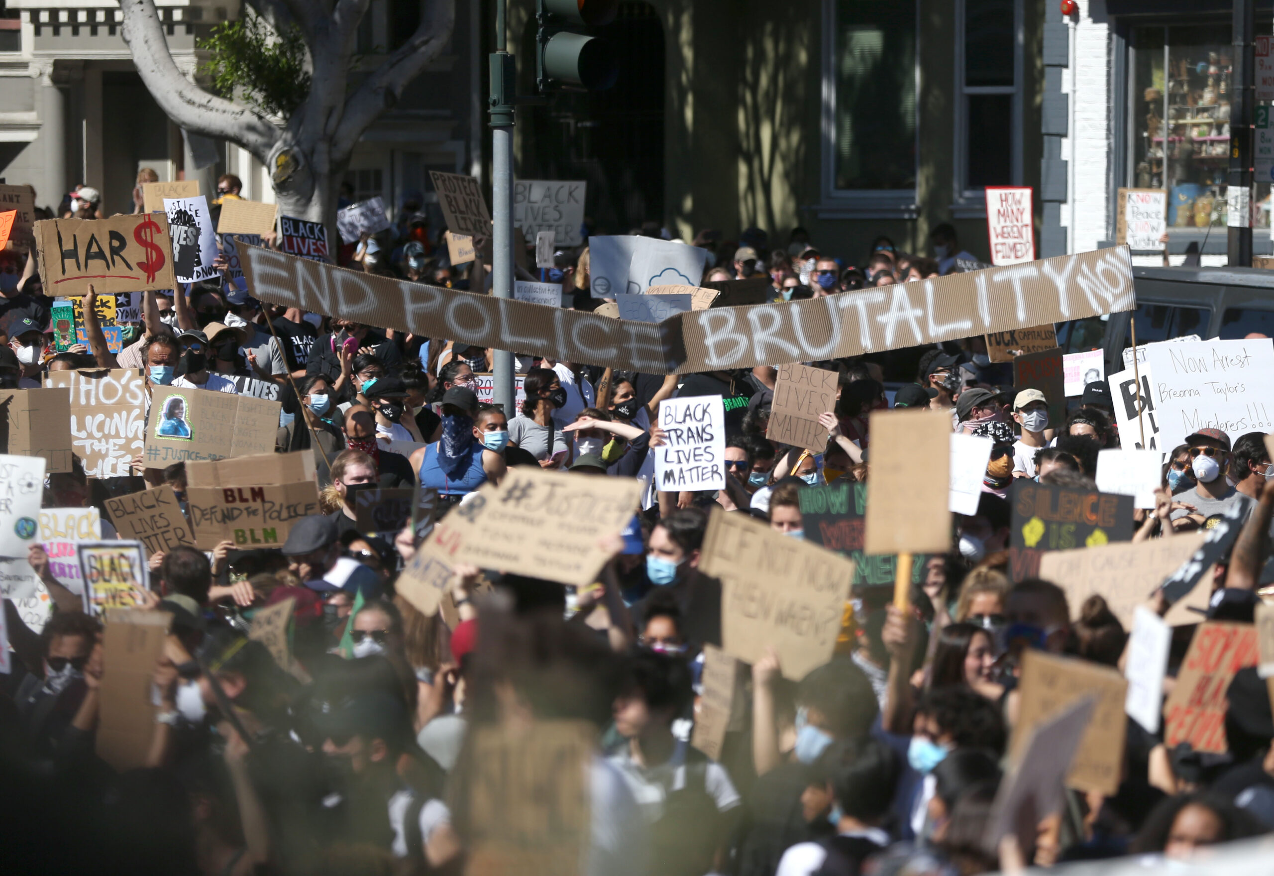 It’s in New York at 8 a.m. and 5 a.m. in San Francisco. Here is the latest world protest