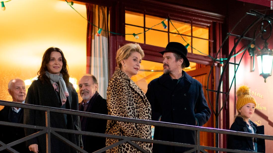 Review ‘Truth’: Catherine Deneuve shines in a mother-daughter story