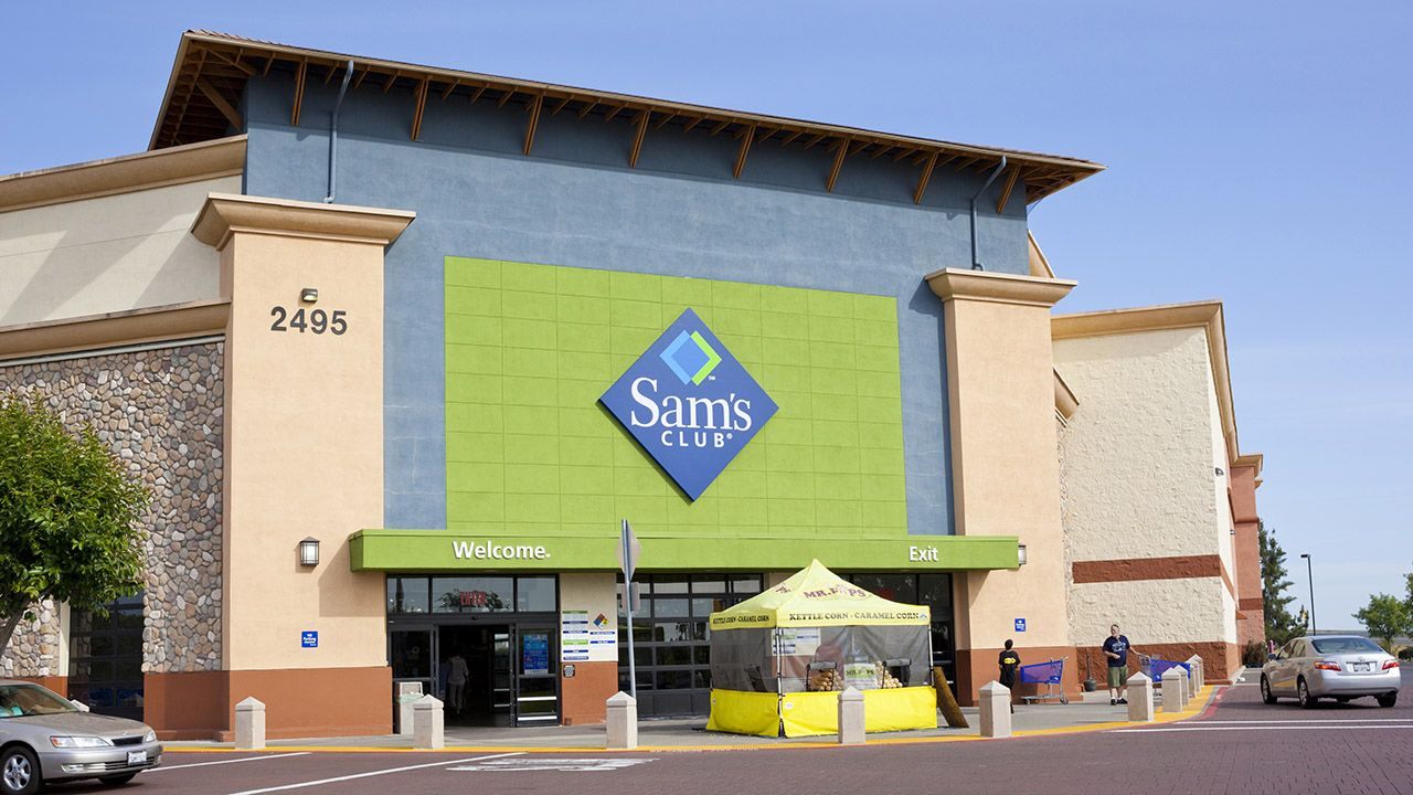 Sam’s Club to hire 2,000 workers, extend some holiday sales events