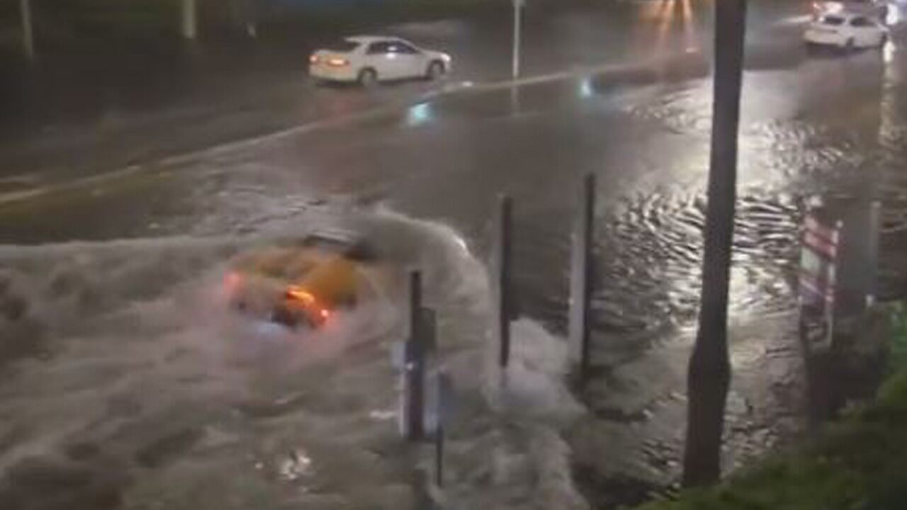 Tropical Storm ETA turns Florida streets into rivers, Lamborghini spotted as a 'submarine'

