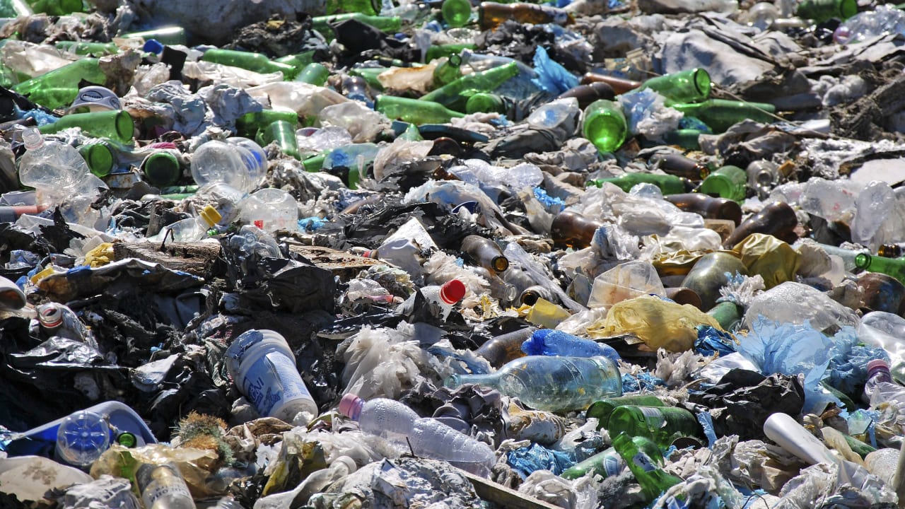 42 million tons: this country is the largest plastic waste consultant
