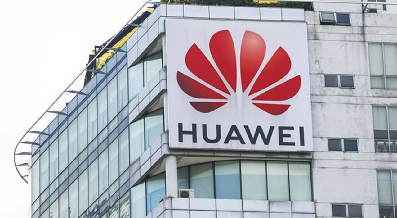 Huawei, nearly 30% revenue decline in 2021. Facing challenges in 2022