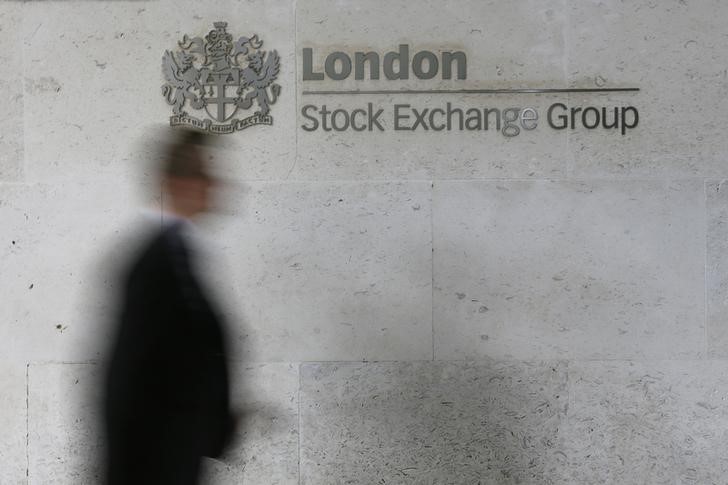 UK indices closed higher;  Investing.com UK 100 Up 1.24% By Investing.com